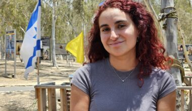 Praėjus 2 metams po išpuolio izraeliečiai prisimena išgyventą siaubą: maniau, kad mane nužudys - Delfi