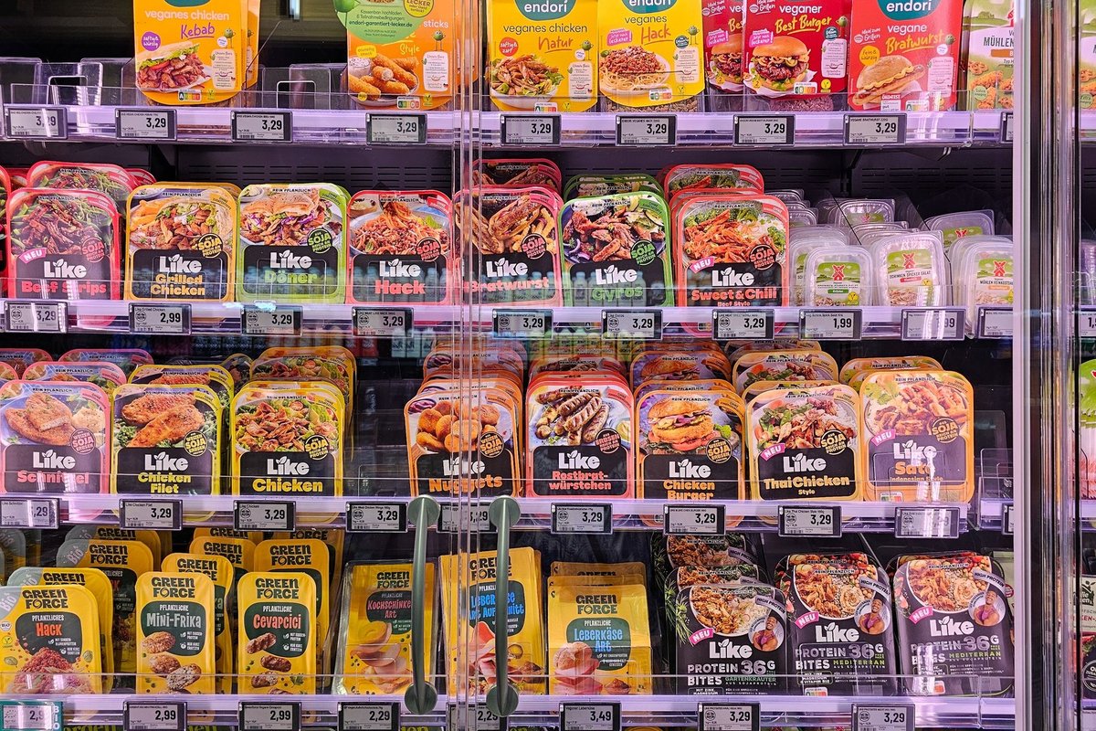 ES pritarus ženklinimo draudimui, neliks vegetariškų „mėsainių“ - Delfi