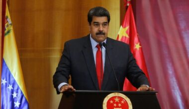 Venesuelos prezidentas Maduro kreipėsi į JAV: „Ne beprotiškam karui, prašau!“