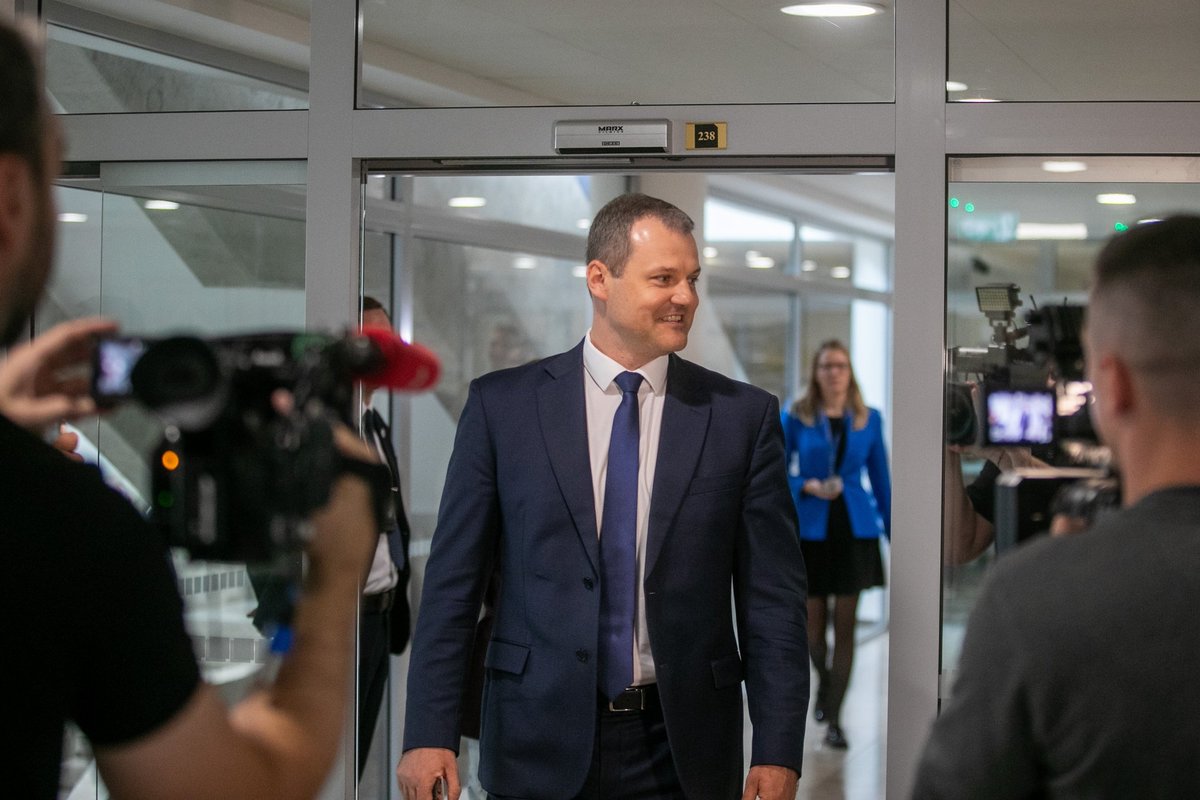 Į Seimo posėdžio darbotvarkę neįtraukta Palucko apkalta
