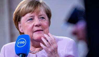 „Tai nesąmonė“: ką dar Angela Merkel kalbėjo vengrų žiniasklaidai - Delfi