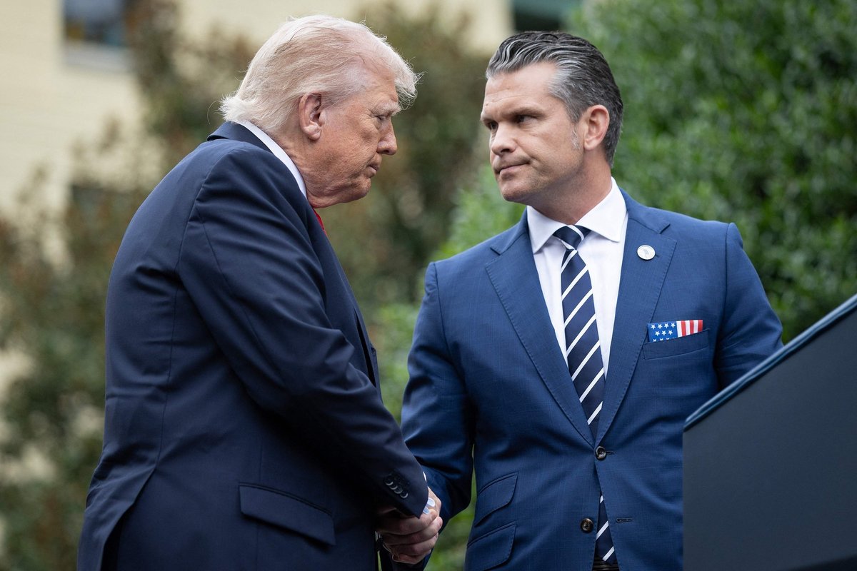 Analitikė: pribloškia, kur įsitraukė Trumpas su Hegsethu