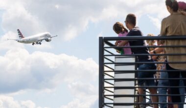 Dėl JAV vyriausybės uždarymo vėluoja lėktuvų skrydžiai