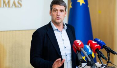 Po kontroversiško Žemaitaičio įrašo kreipėsi į socialdemokratus: ar tikrai kaina ne per didelė?