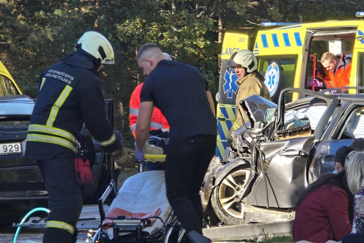 Avarija Šilutės rajone – žuvo dvi moterys, nukentėjo vaikai