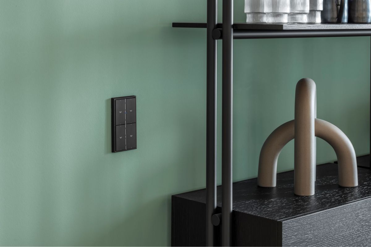 Naujas etapas protingų namų srityje: „JUNG Vilnius“ ir „Samsung“ siūlys integruotą sprendimą šiuolaikiniam vartotojui