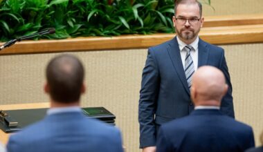 LSDP sprendžia, kas bus naujasis krašto apsaugos ministras: realiausiu kandidatu įvardijamas Kaunas - Delfi