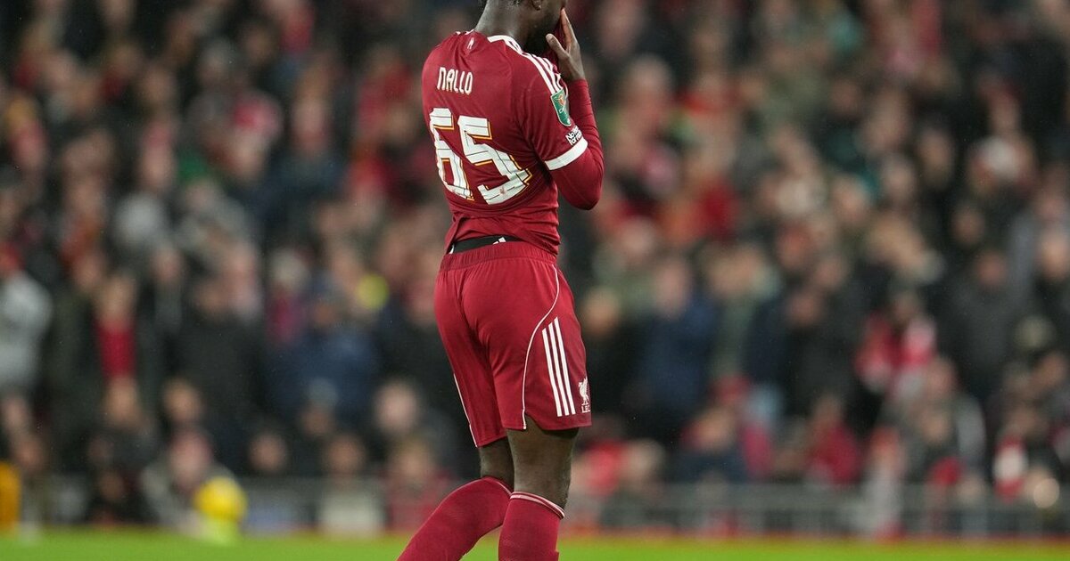 „Liverpool“ krizė tęsiasi: sutriuškinti namuose ir eliminuoti iš lygos taurės