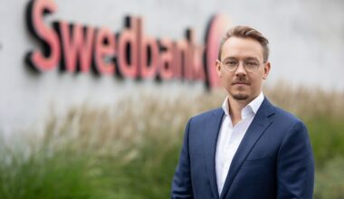 V. Šimkus. Kas per 20 metų uždirbo daugiau – investuojantys į NT ar į akcijas?