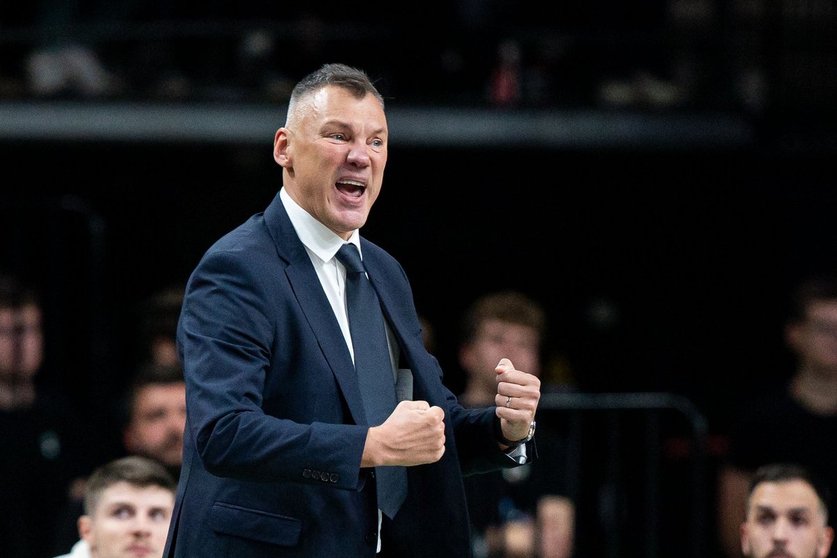 Jasikevičius prisipažino braukęs ašarą, o čempionų komandą lygino su ligonine