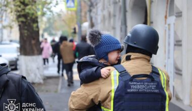 Zelenskis apie masinę Rusijos ataką: banditus ir teroristus galima pastatyti į vietą tik jėga