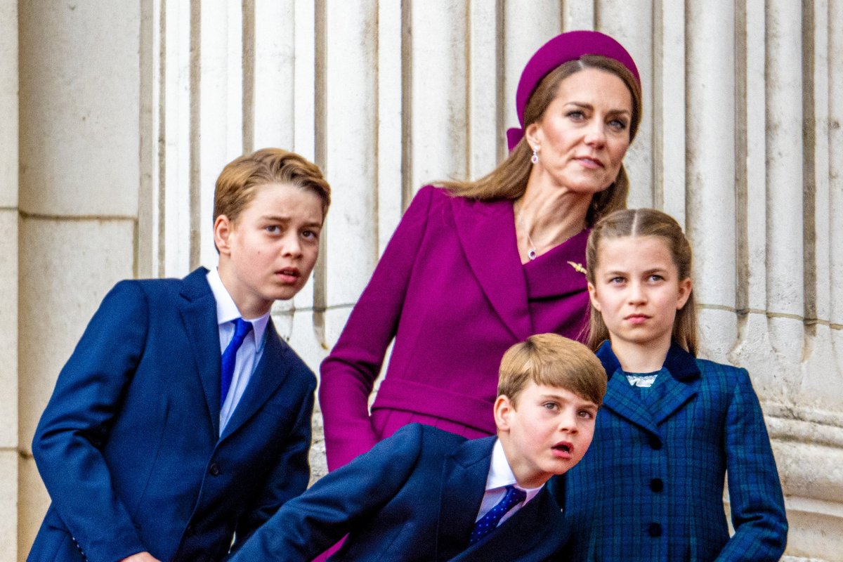Kol princas Williamas buvo išvykęs, Kate Middleton su vaikais apsilankė ypatingoje vietoje