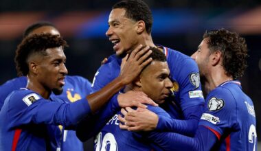 Fantastišką įvartį pelnęs Mbappe vedė prancūzus į pergalę, bet pats rungtynių nebaigė