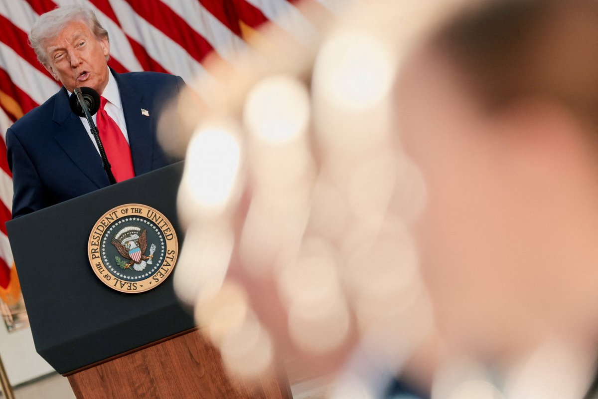 Trumpas jau turi minčių, kaip nubausti Ispaniją - Delfi