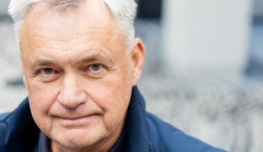 Robertas Dargis. Kai valstybės laivas audringoj jūroj plaukia be krypties