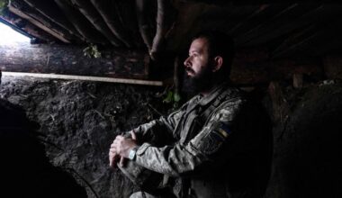 „Frontas braška per siūles“: Ukrainoje prabilta apie sunkumus
