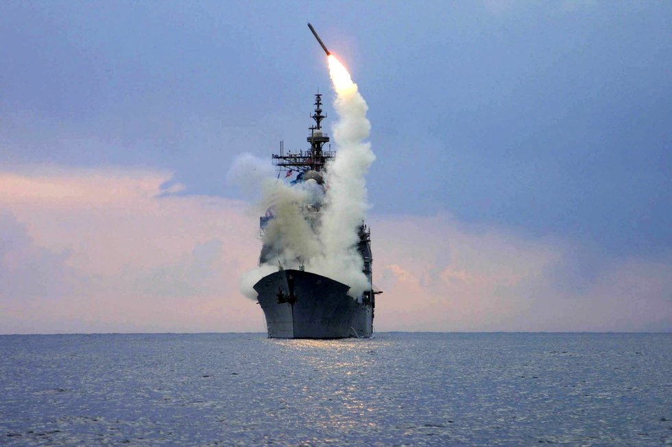 „Tomahawk“ raketos paleidimas (nuotr. SCANPIX)