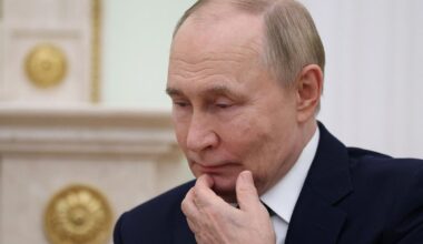 „Jis turi ką prarasti“: buvęs britų gynybos ministras aiškina, kaip sustabdyti Putiną