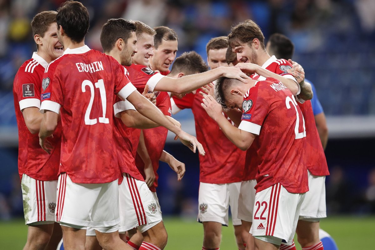 Rusija užsimanė gelbėti problemų dėl Europos čempionato turinčią Italiją