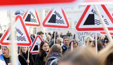 Premjerė: apmaudu, kad kultūros bendruomenės protestai tęsis