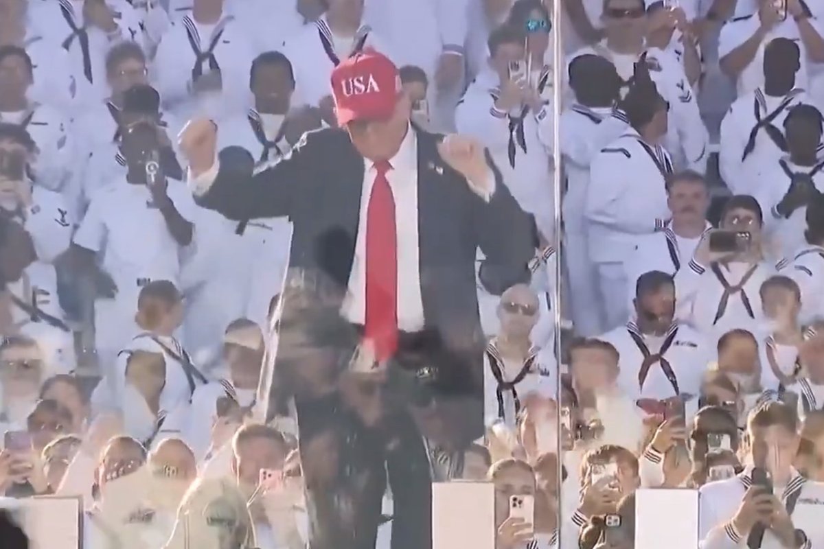 10 tūkst. žmonių akivaizdoje – Trumpo šokis