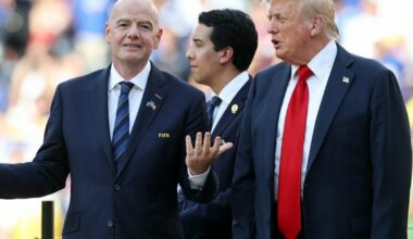 FIFA patvirtino, jog Donaldas Trumpas gali pakeisti Pasaulio taurės šeimininkų miestus