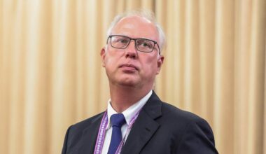 Karas Ukrainoje. Putino atstovas įvardijo, kaip greitai užbaigti karą - Delfi