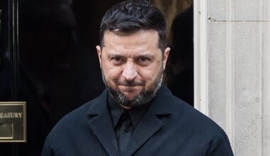 Karas Ukrainoje. Zelenskis perspėjo Rusiją ruoštis „tolimojo nuotolio sankcijoms“