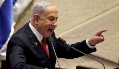 Benjaminas Netanyahu įsakė nedelsiant suduoti „galingus smūgius“ Gazos Ruožui
