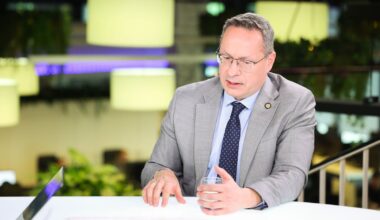 Konservatoriaus tiesus atsakas Merkel – galėtų pasižiūrėti į savo politikos rezultatus - Delfi