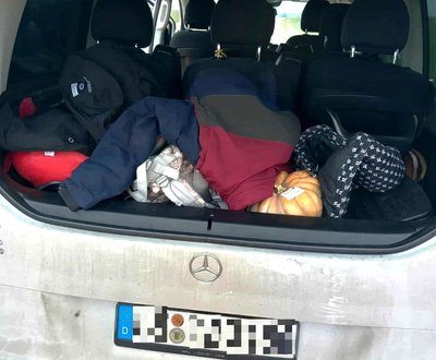 Nelegalai bagažinėje