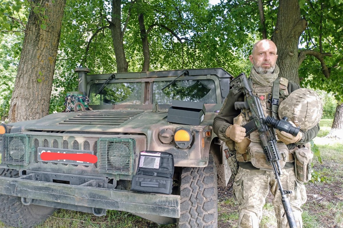 „Profesorius“ Ukrainos fronte – apie pirmąjį susidūrimą su tanku, buvimą vegetaru kare ir miegą ant kastuvų