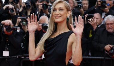 Gerbėjų susirūpinimą pajutusi Bella Hadid atsakė, ką iš tiesų kentė žengdama garsiojo šou podiumu: atsiprašau, jei nuvyliau