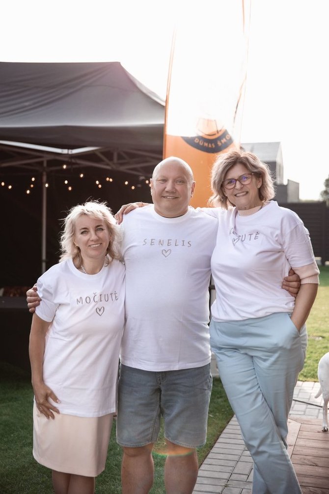 Asmeninio albumo nuotr./Veronikos Naumovos-Kazilionės sūnaus Dominyko krikštynų akimirka