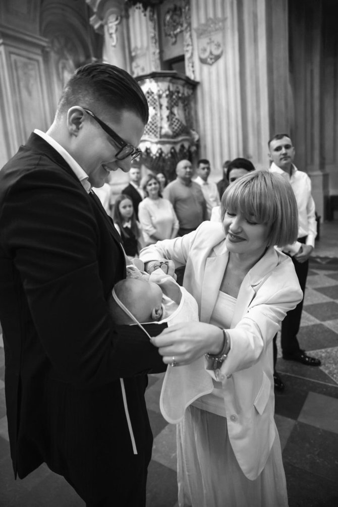 Asmeninio albumo nuotr./Veronikos Naumovos-Kazilionės sūnaus Dominyko krikštynų akimirka