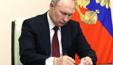 Karas Ukrainoje. Žiniasklaida: Rusija nusiuntė JAV neoficialų pranešimą - Delfi