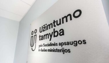 dvi tarptautinės „Intrum“ grupės įmonės atleidžia beveik 60 darbuotojų