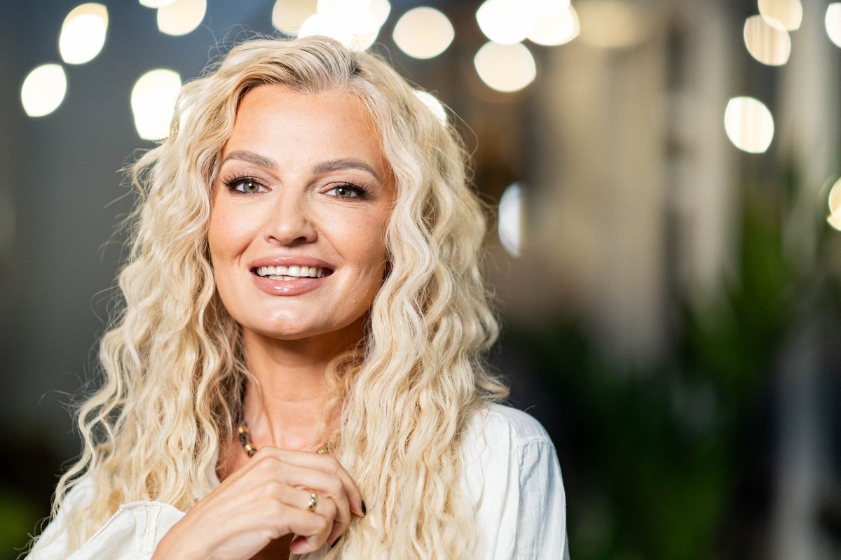 Viktorija Jakučinskaitė tokia atvira dar nebuvo: meilėje yra visko – ir šūdo, ir braškių - Delfi