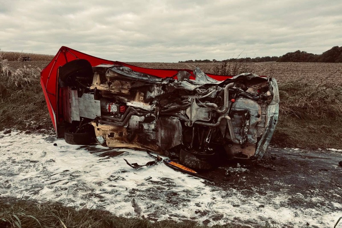 Tragedija Lenkijoje: ralio varžybų metu po avarijos užsidegė BMW, vairuotojas žuvo