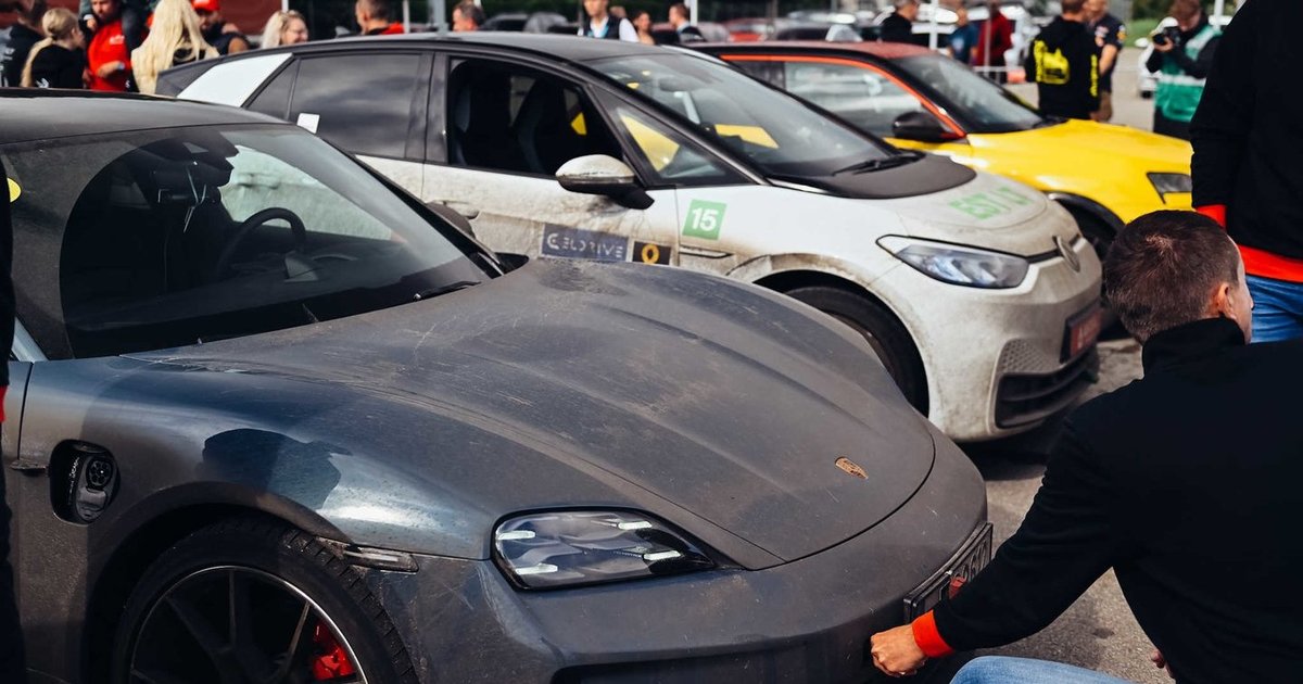 Europos automobilių milžinų nesutarimai: Prancūzija ir Ispanija gina benzininių variklių draudimą, Vokietija dvejoja