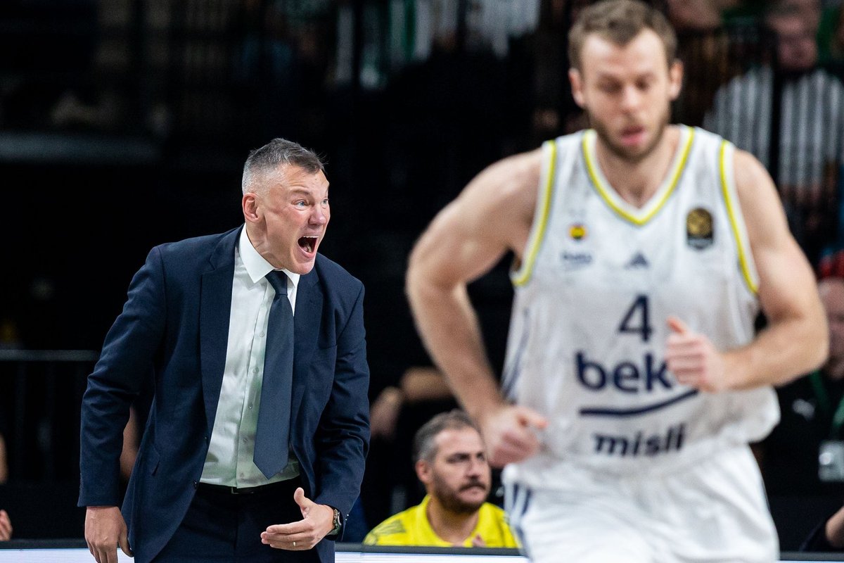 „Žalgirio“ niuksą sugėrę Šaro auklėtiniai galingai atsitiesė prieš kito lietuvio klubą - Delfi