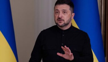 Prieš NATO ir už Rusiją veikiančios turkų partijos laikraštis Zelenskį apkaltino korupcija