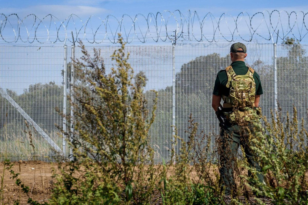 Latvija pratęsia oro erdvės uždarymą naktimis prie rytinės sienos