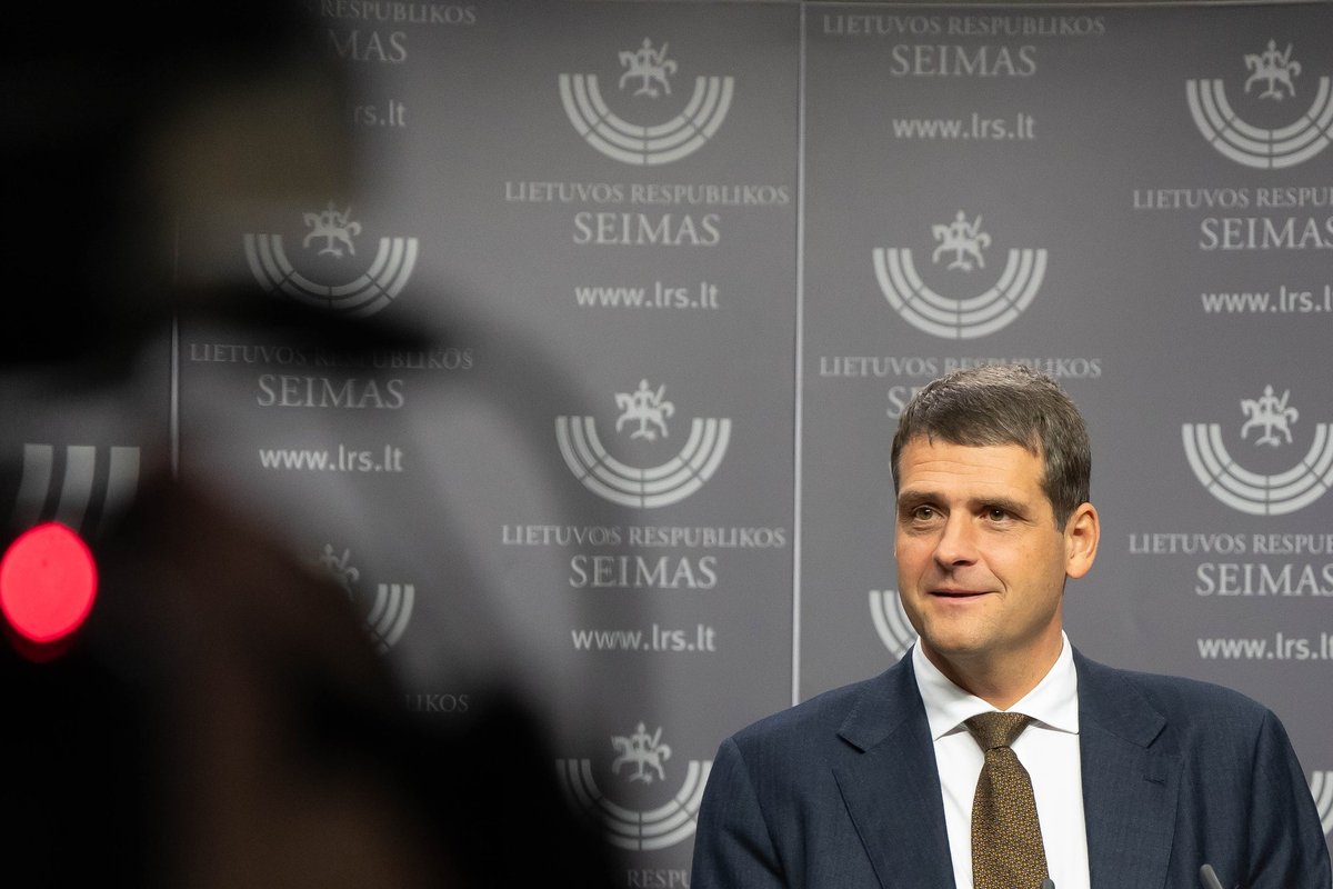 Iš socialdemokratų – griežtas žodis Žemaitaičiui: ragina pasiploninti liežuvį
