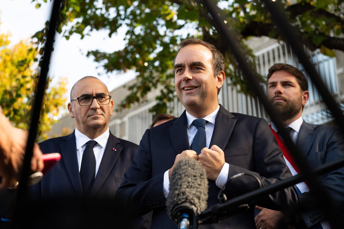 Lecornu paaiškino, kodėl iš naujo buvo paskirtas Prancūzijos ministru pirmininku
