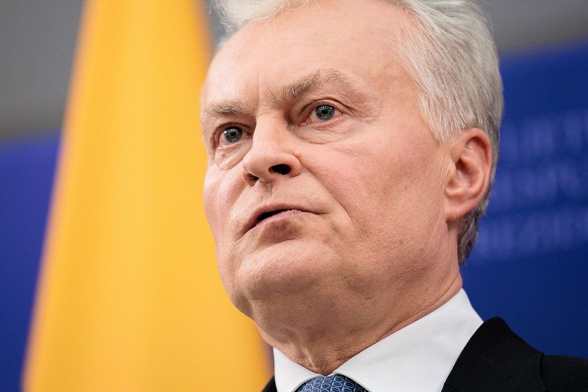 Feisbuke – netikėta Nausėdos žinutė apie krepšinį