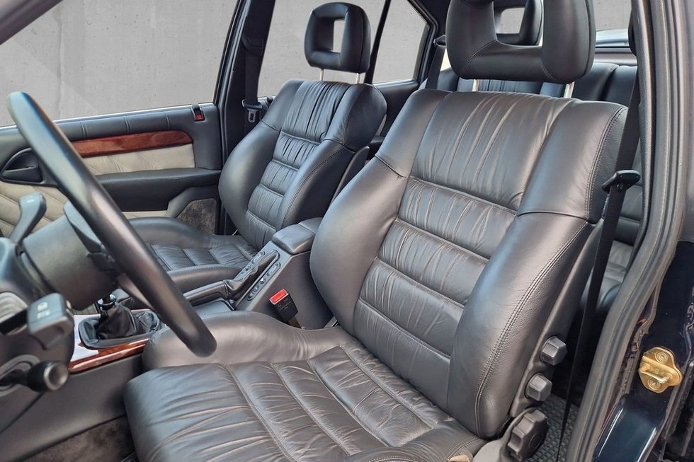 Lotus Omega (nuotr. Autohaus Blochl)  Lotus Omega (nuotr. Autohaus Blochl)