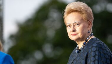 Grybauskaitė: Putinas eis karo keliu iki savo egzistencijos pabaigos