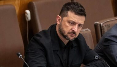 Volodymyras Zelenskis kreipėsi į JAV: prašo „Tomahawk“, naujų sankcijų