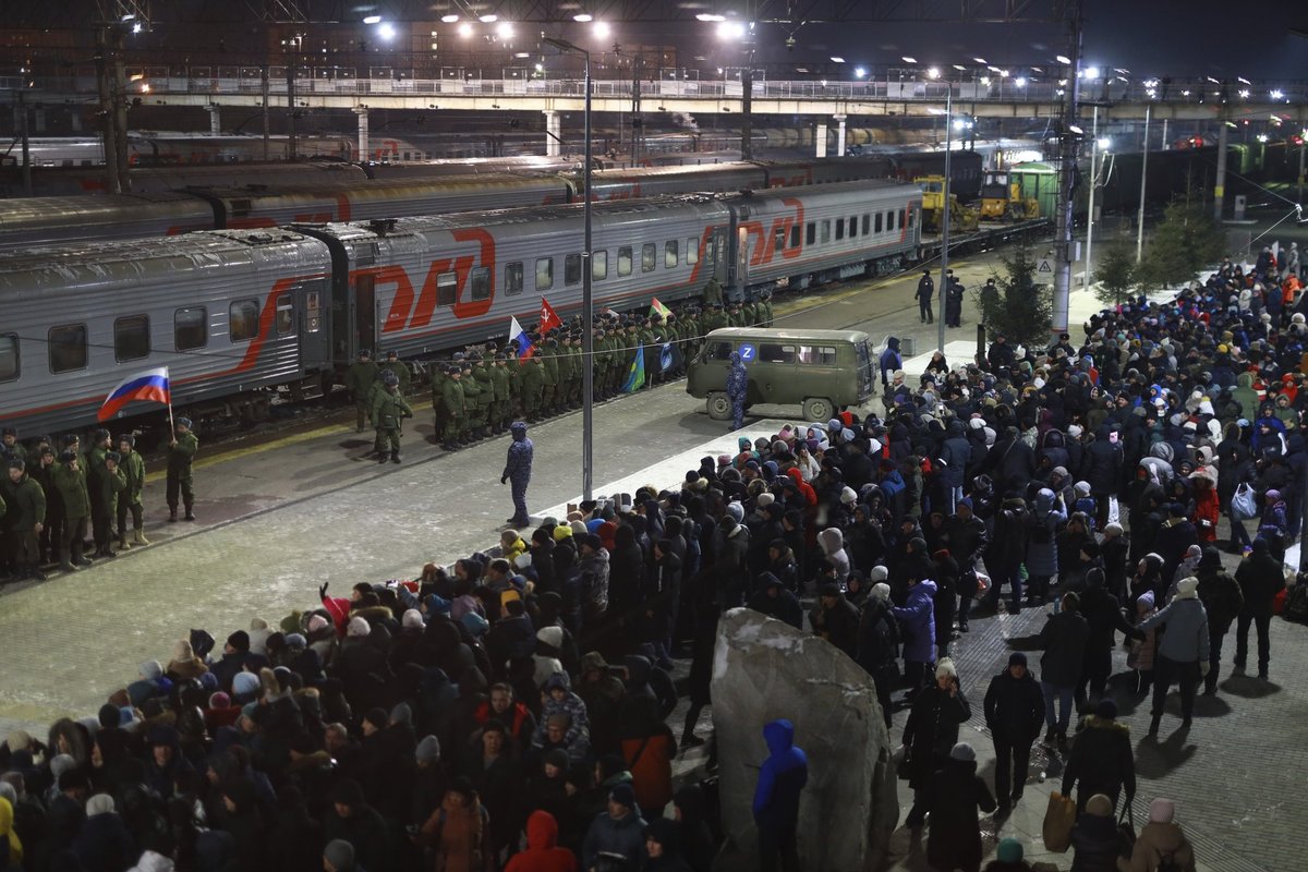 Režimas pradeda naują mobilizacijos bangą? Rusijoje vyrai pradėjo gauti šaukimus